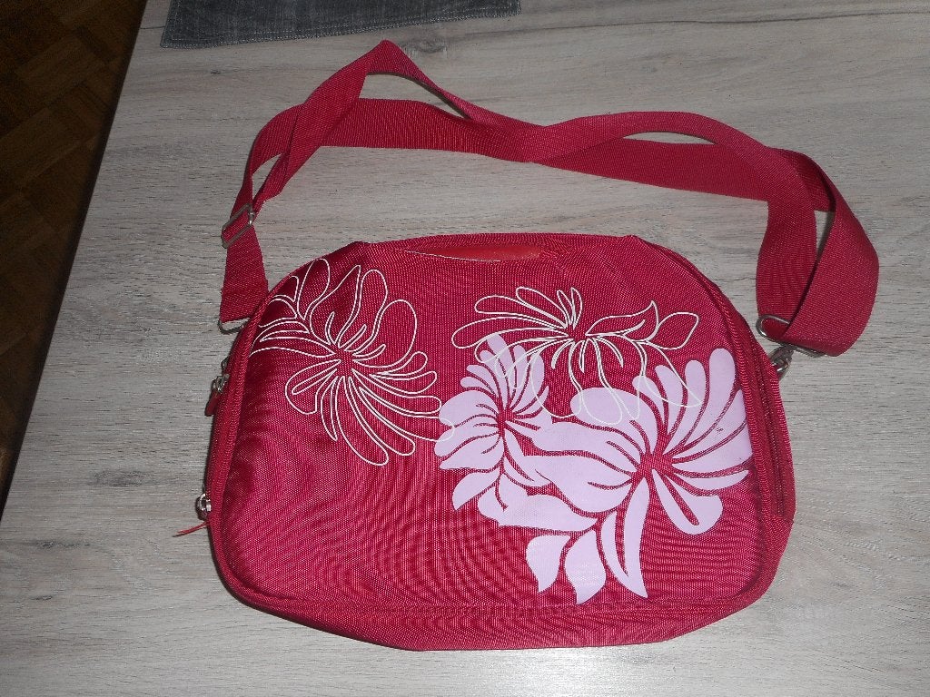 rood klein luiertas, Ophalen of Verzenden, Zo goed als nieuw, Rood, Overige typen