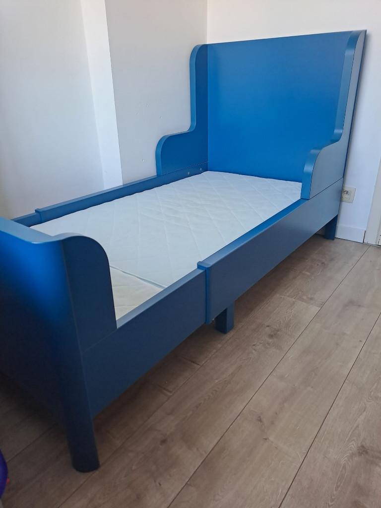IKEA(Busunge) kinderkamer set (bed+matras+commode+kast), Enlèvement, Utilisé, Garçon ou Fille