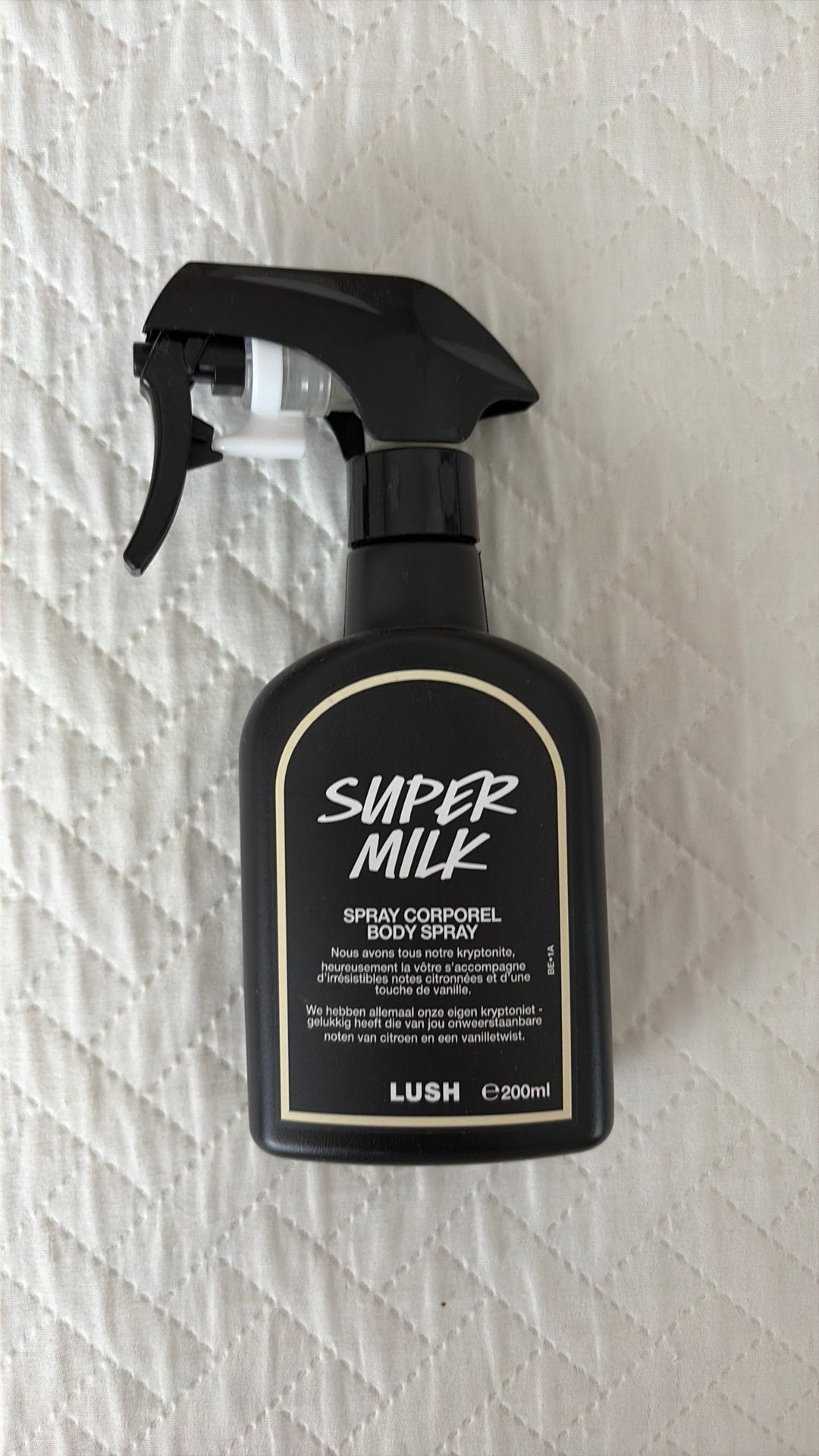 Lush super milk body spray, Enlèvement, Comme neuf
