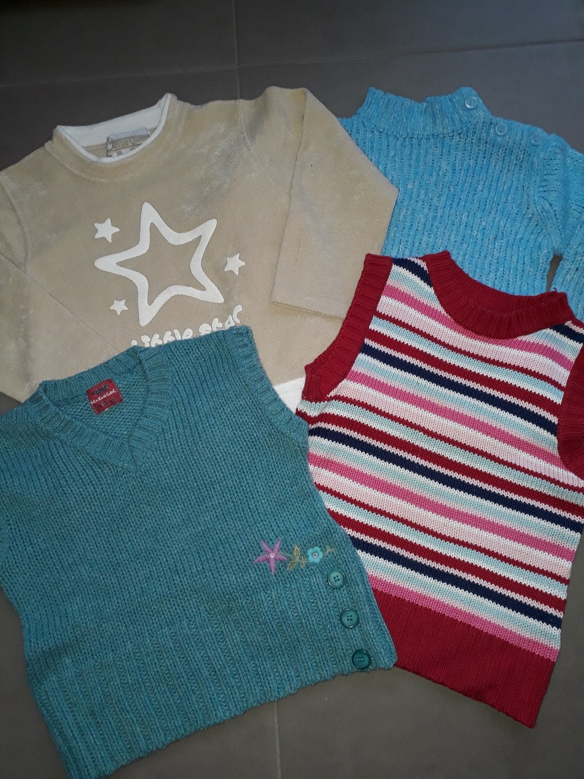 4 truien maat 116, Enfants & Bébés, Enlèvement ou Envoi, Comme neuf, Fille, Pull ou Veste