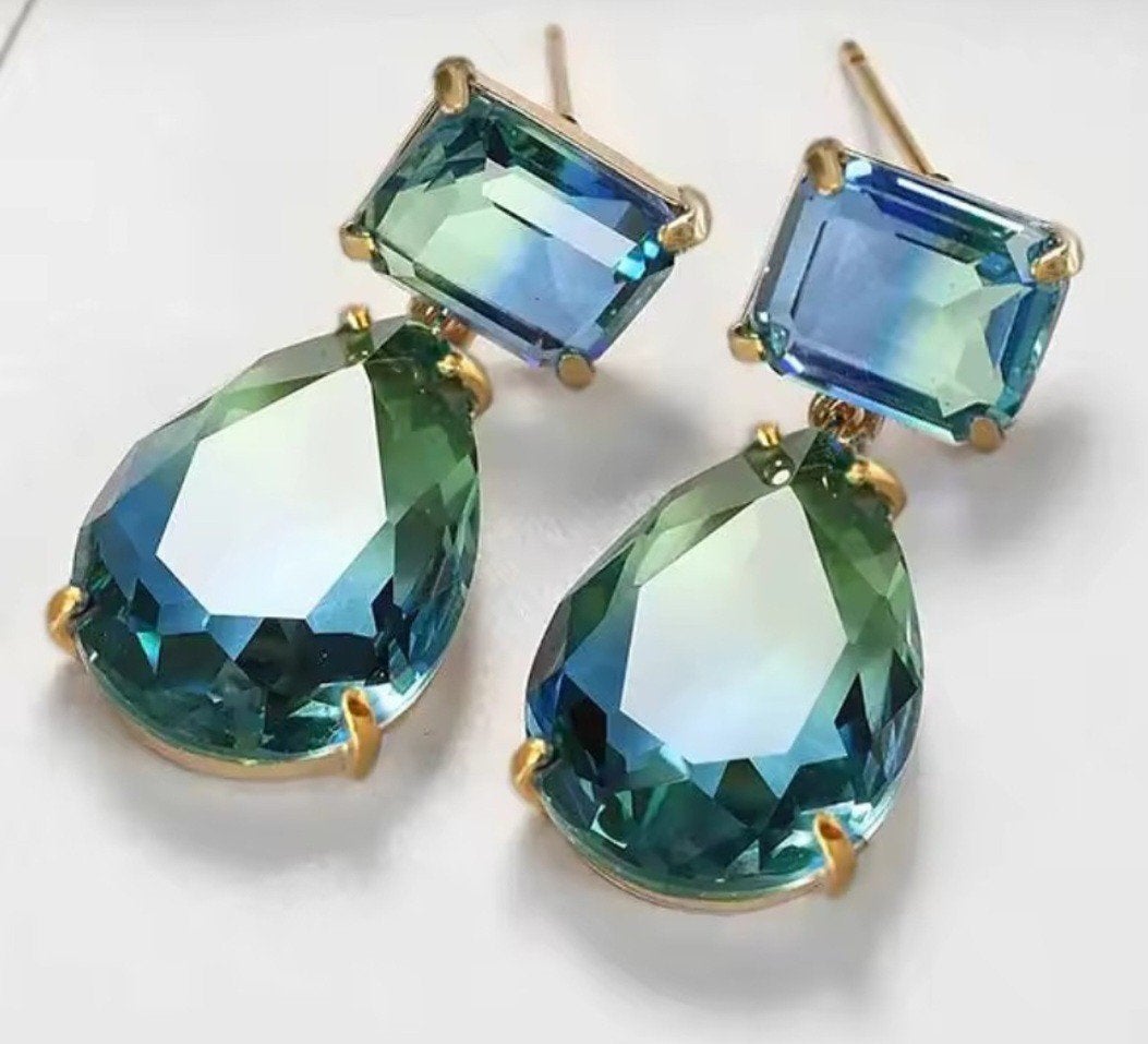 geometrische  groene oorbellen, Bijoux, Sacs & Beauté, Neuf, Enlèvement ou Envoi, Verre, Vert