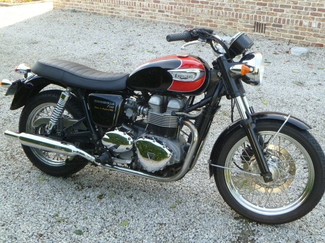 triumph bonneville 865, Motos, Plus de 35 kW, 2 cylindres, Particulier, Manuelle