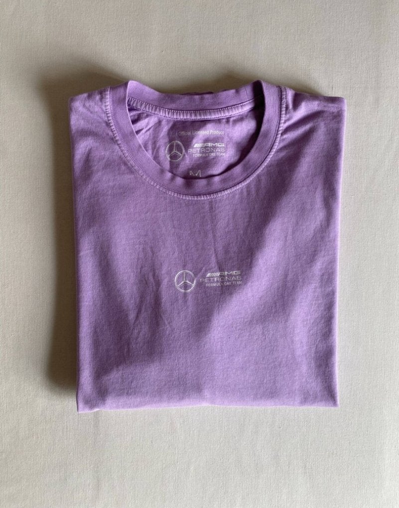 T-shirt officiel de l’équipe Mercedes-AMG, Vêtements | Hommes, T-shirts, Comme neuf, Taille 48/50 (M), Violet, Enlèvement ou Envoi