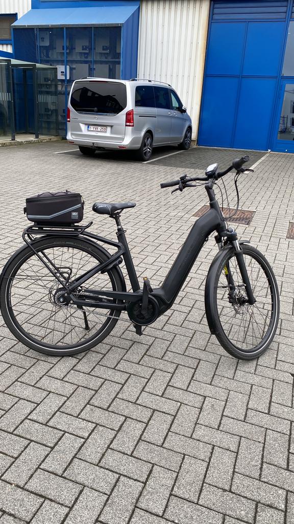 Hercules zwarte elektrische damesfiets ., Fietsen en Brommers, Zo goed als nieuw, 47 tot 51 cm, 50 km per accu of meer, Ophalen