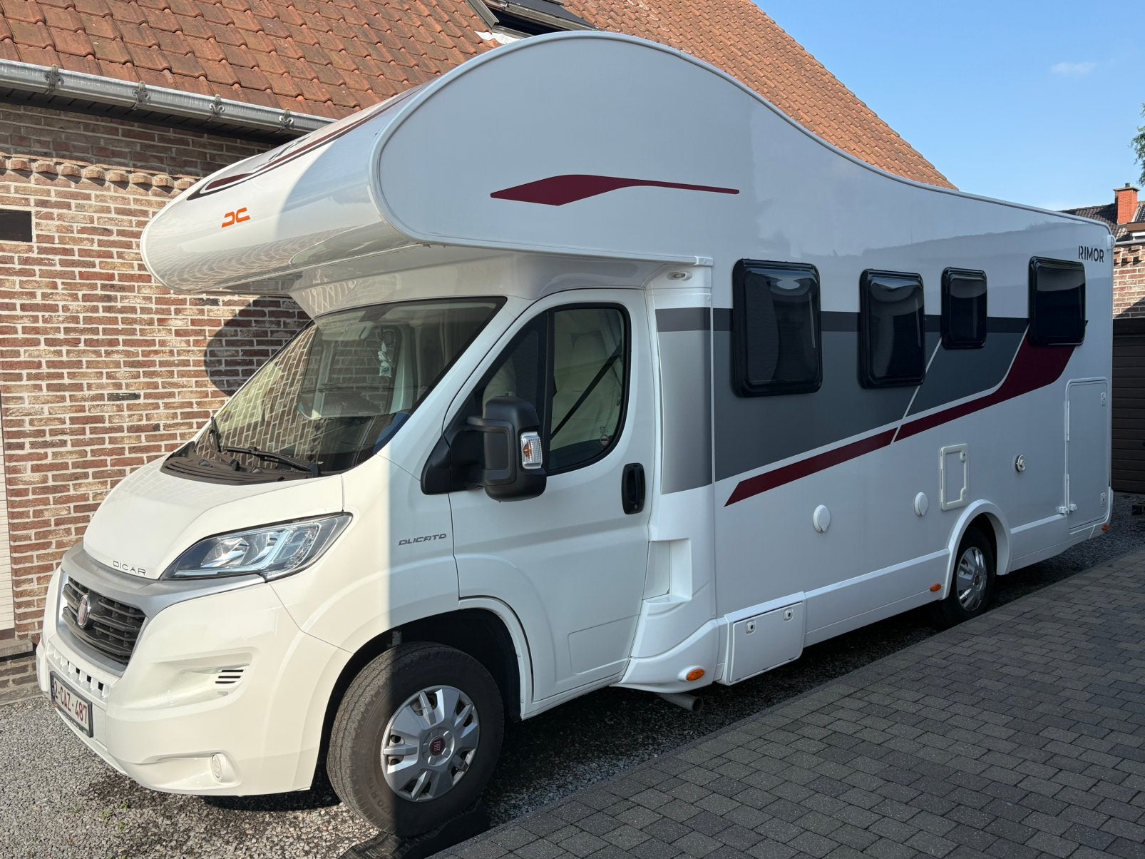 Mobilhome rimor seal 695, Caravans en Kamperen, Particulier
