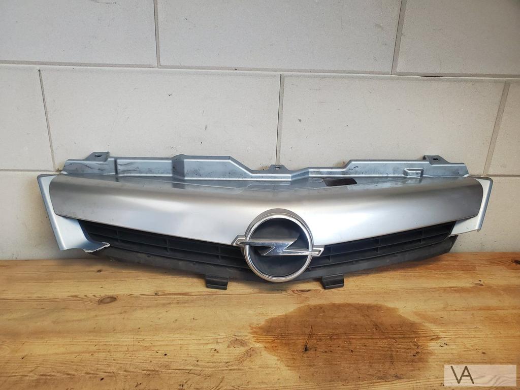 Opel Tigra Twintop 2004 - 2010 grille in voorbumper netjes, -, Opel, Utilisé, -