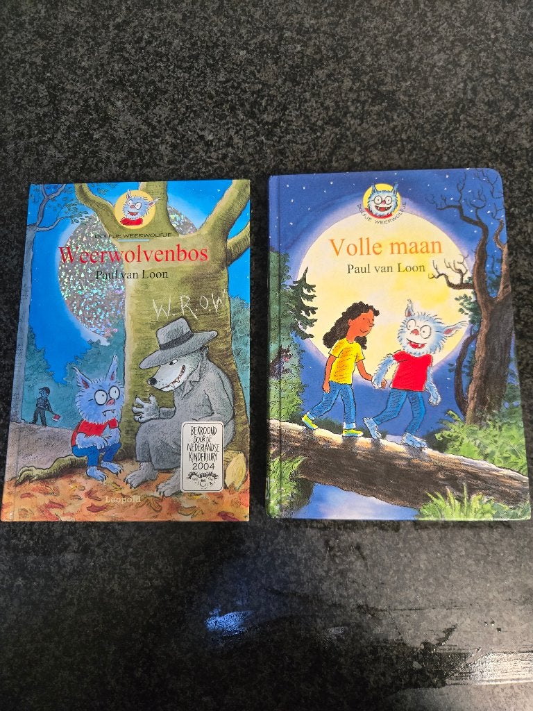Dolfje weerwolfje Volle maan en Weerwolvenbos, Livres, Livres pour enfants | Jeunesse | Moins de 10 ans, Enlèvement ou Envoi, Comme neuf