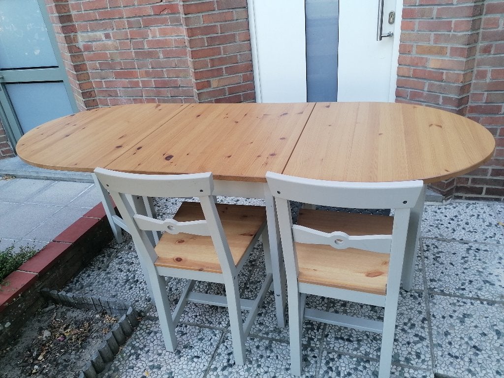 Table pratique: table pliante pour 2 pers, ou 4 pers., Quatre personnes, 150 à 200 cm, Comme neuf, Enlèvement
