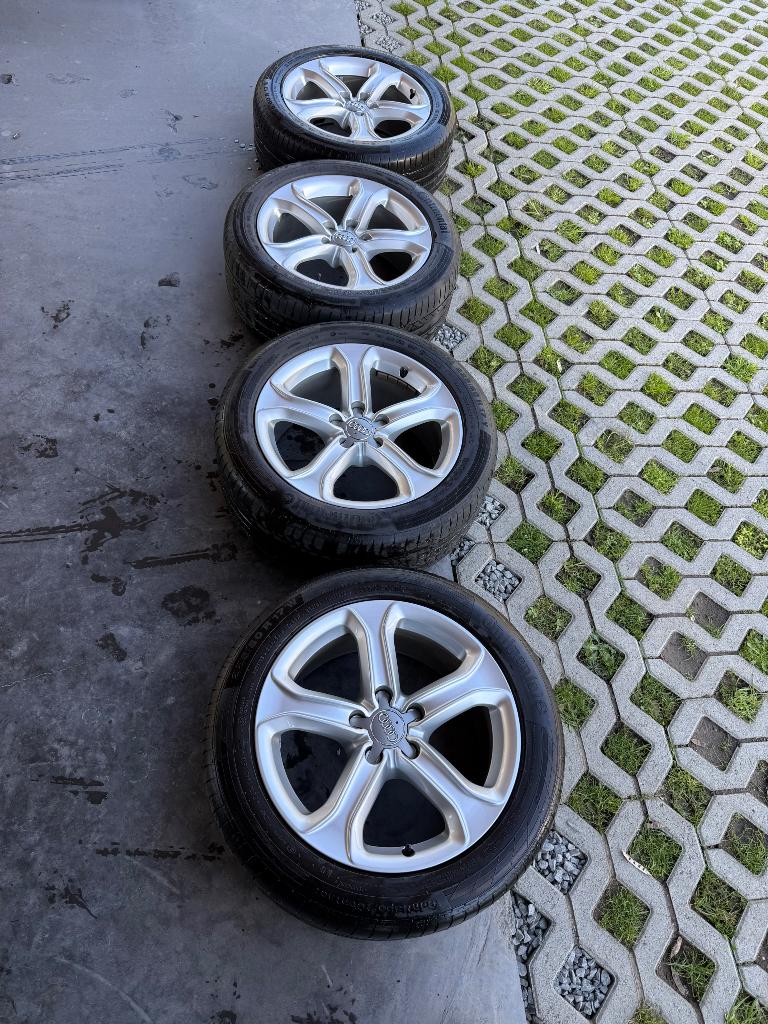 Velgen en banden Audi A4,A5, Ophalen, Gebruikt, Velg(en), 17 inch