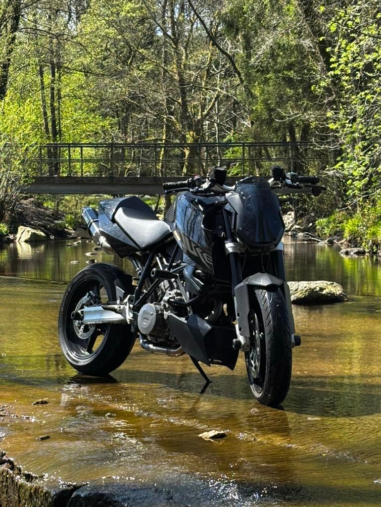 Ktm Superduke 2008 19.000 km . Zeer mooie staat, Particulier
