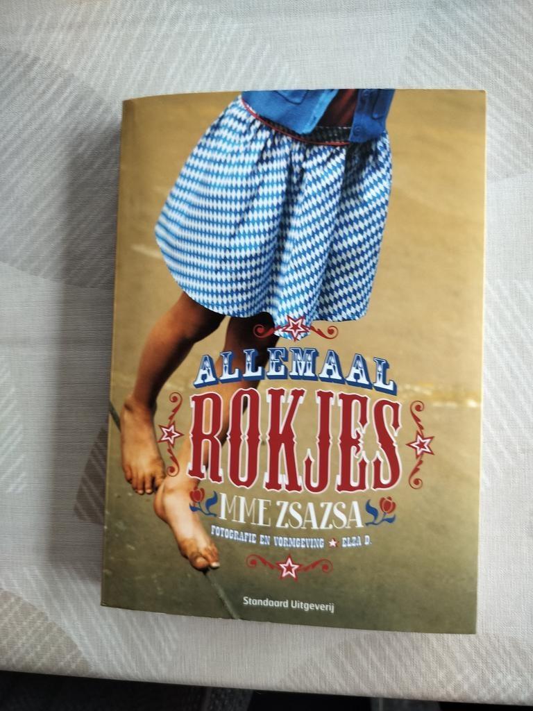 Naaiboek allemaal rokjes, Ophalen of Verzenden
