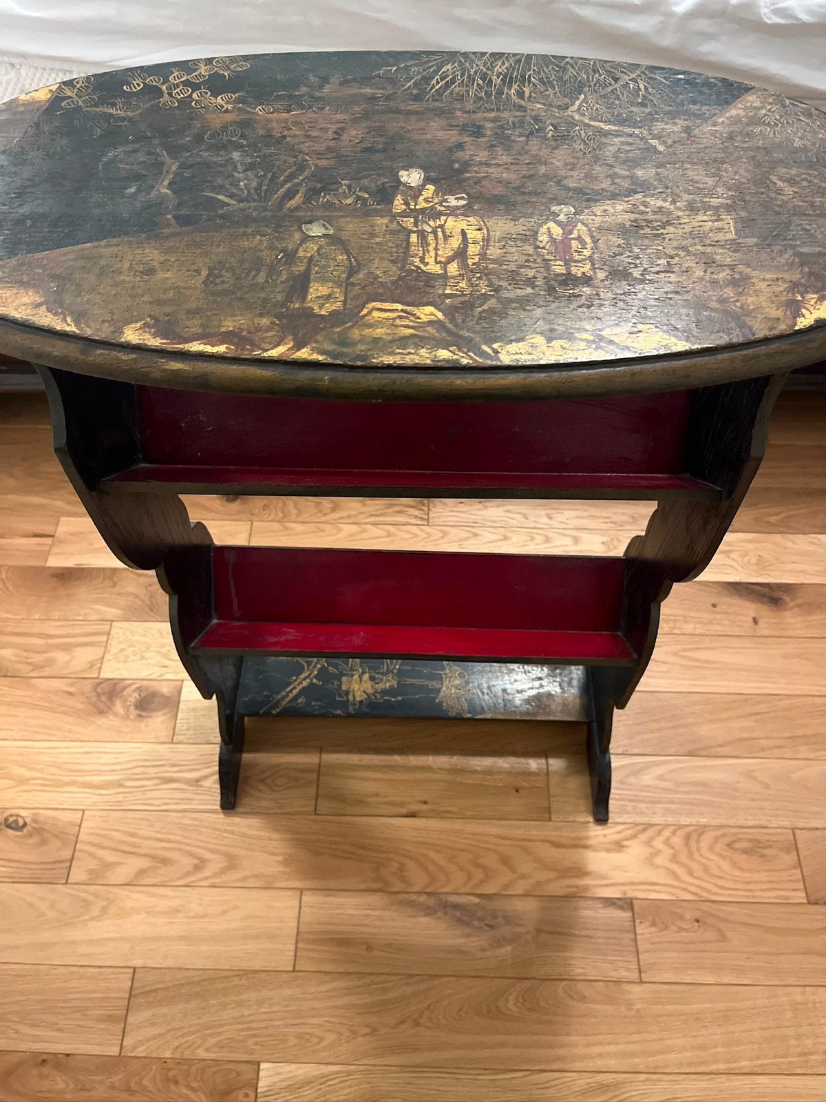 Japanse  gelakte bijzettafel  – handbeschilderd decor, Antiek en Kunst, Ophalen