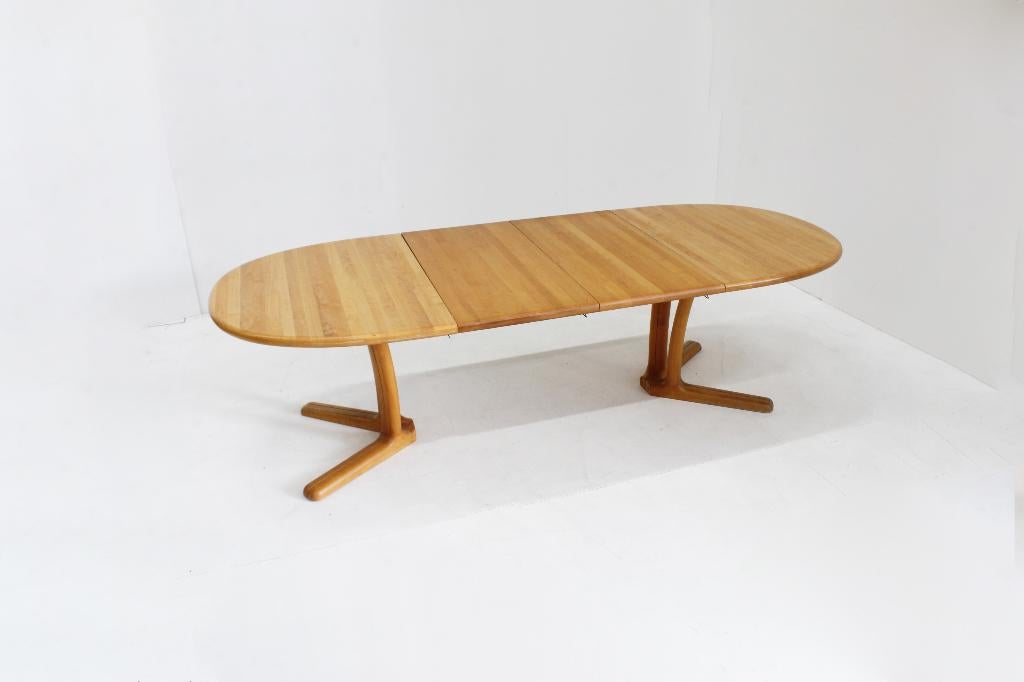 Vintage Dyrlund Danish oval extendable dining table 1960s, Ophalen of Verzenden