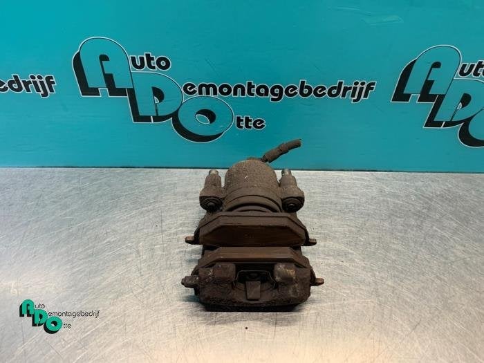 Remklauw (Tang) rechts-voor van een Volkswagen Fox (Fox 05-), Gebruikt, -, Volkswagen, -