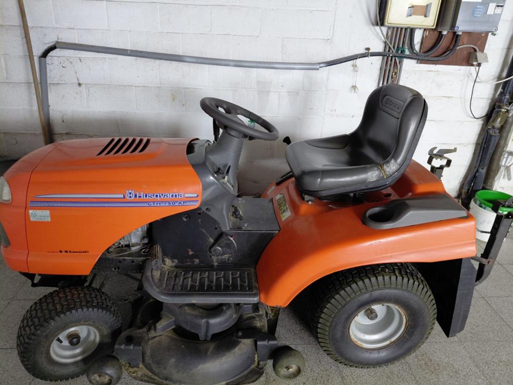 Zitmaaier Husqvarna CTH 150XP, 15 PK, mesbreedte 107cm, Tuin en Terras, Zitmaaiers, Ophalen