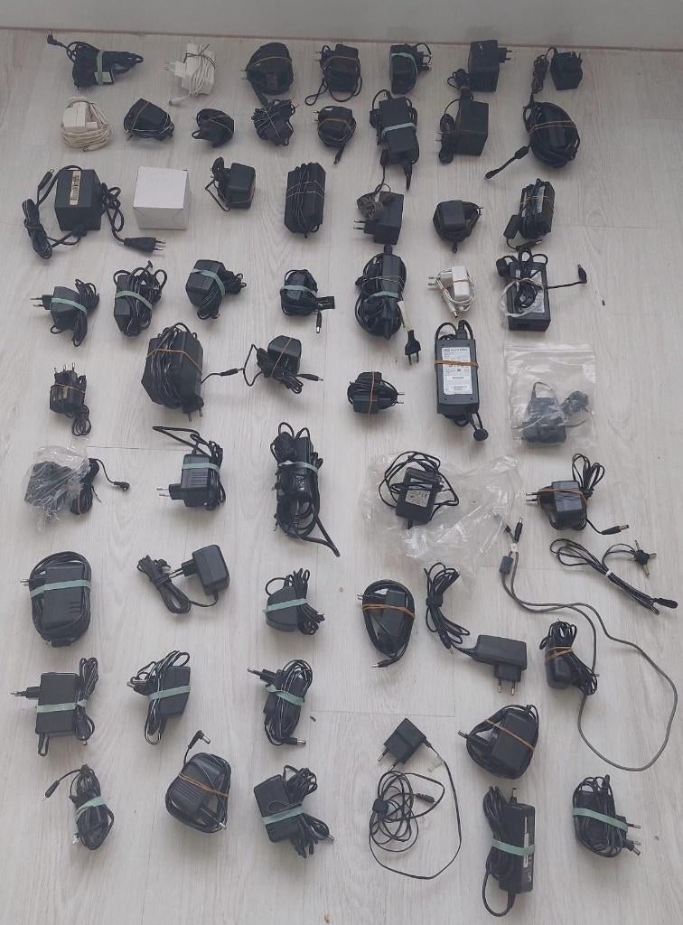 ADAPTERS AC DC, Ophalen, Gebruikt