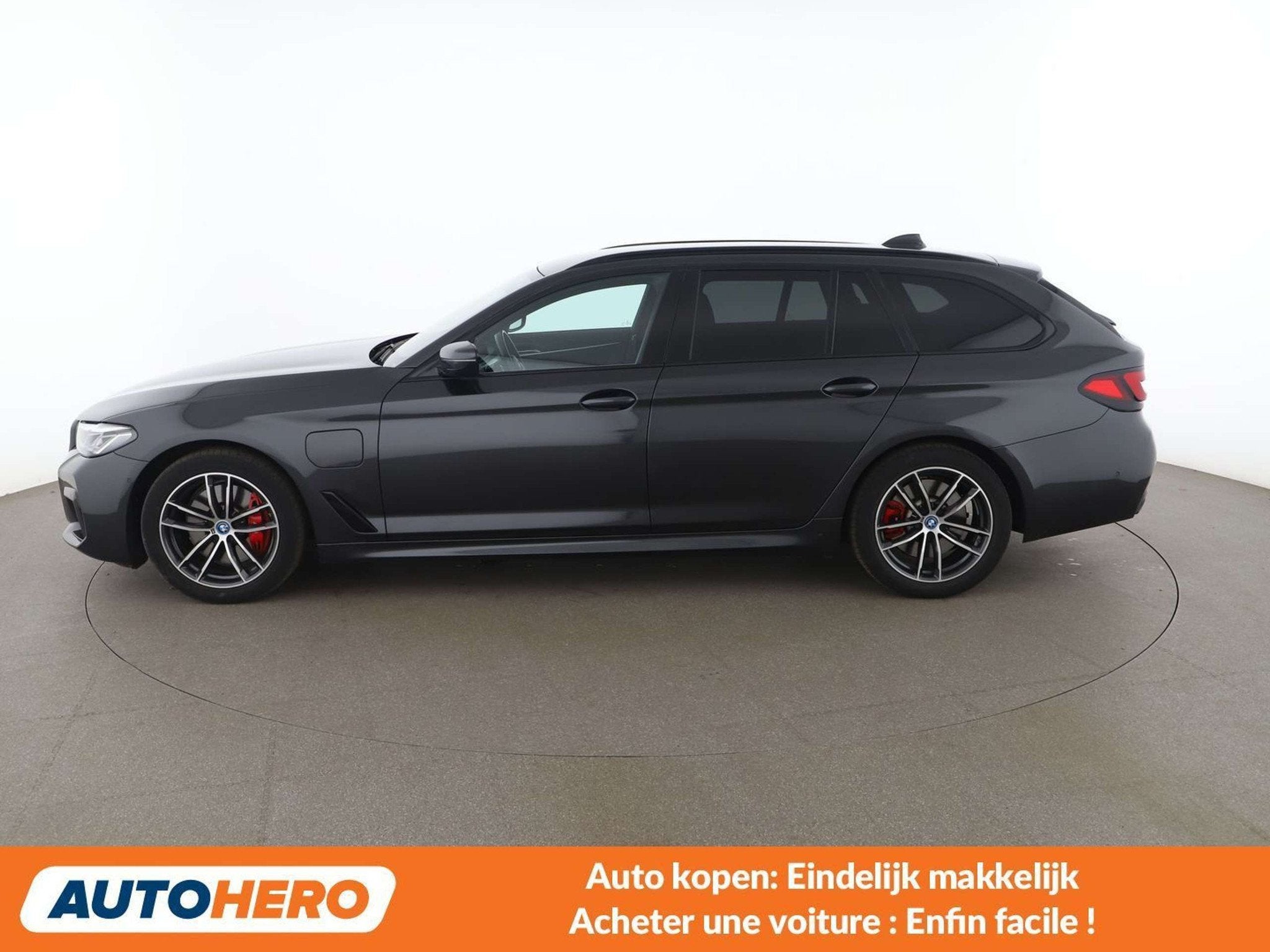 BMW 5 Serie 530 530e M Sport (année de construction 2021), Autos, BMW, Cuir, 215 kW, Euro 6, 292 ch