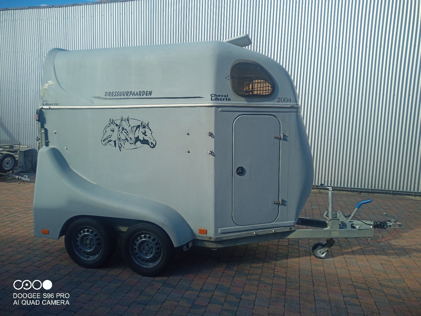 Mooie 2 paardstrailer van het merk cheval liberté, Dieren en Toebehoren, Ophalen