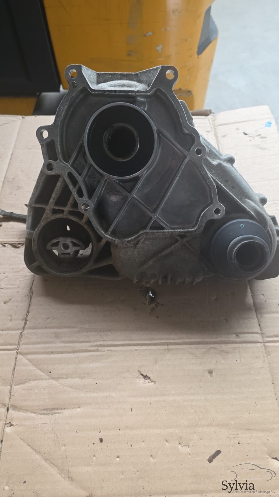 Tussenbak Verdeelbak ATC450 N47N N52N N57N N55 BMW X3 F25 27, Gebruikt, -, -, Ophalen of Verzenden