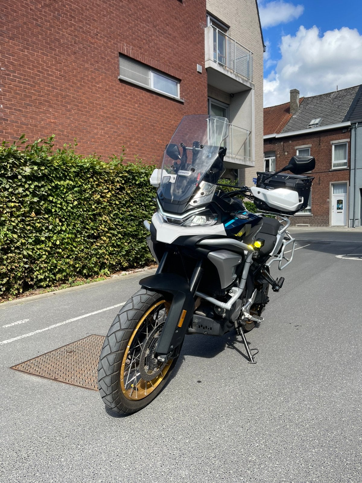 Cfmoto 700mt papier a2, Motos, Tourisme, Poignées chauffantes, Permis Moto A2 minimum, 700 cm³