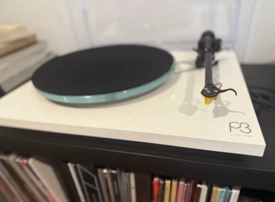 Rega Planar 3 platenspeler (wit) met Exact-element, Overige merken, Gebruikt, Pitch-regelaar, Ophalen of Verzenden