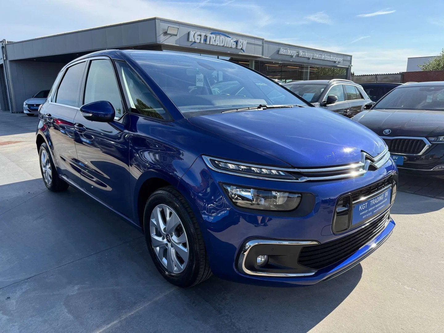 Citroën C4 Spacetourer 1.2i 130PK NAVIGATIE CARPLAY LED CAM, Auto's, Citroën, Stof, Gebruikt, 1199 cc, Blauw