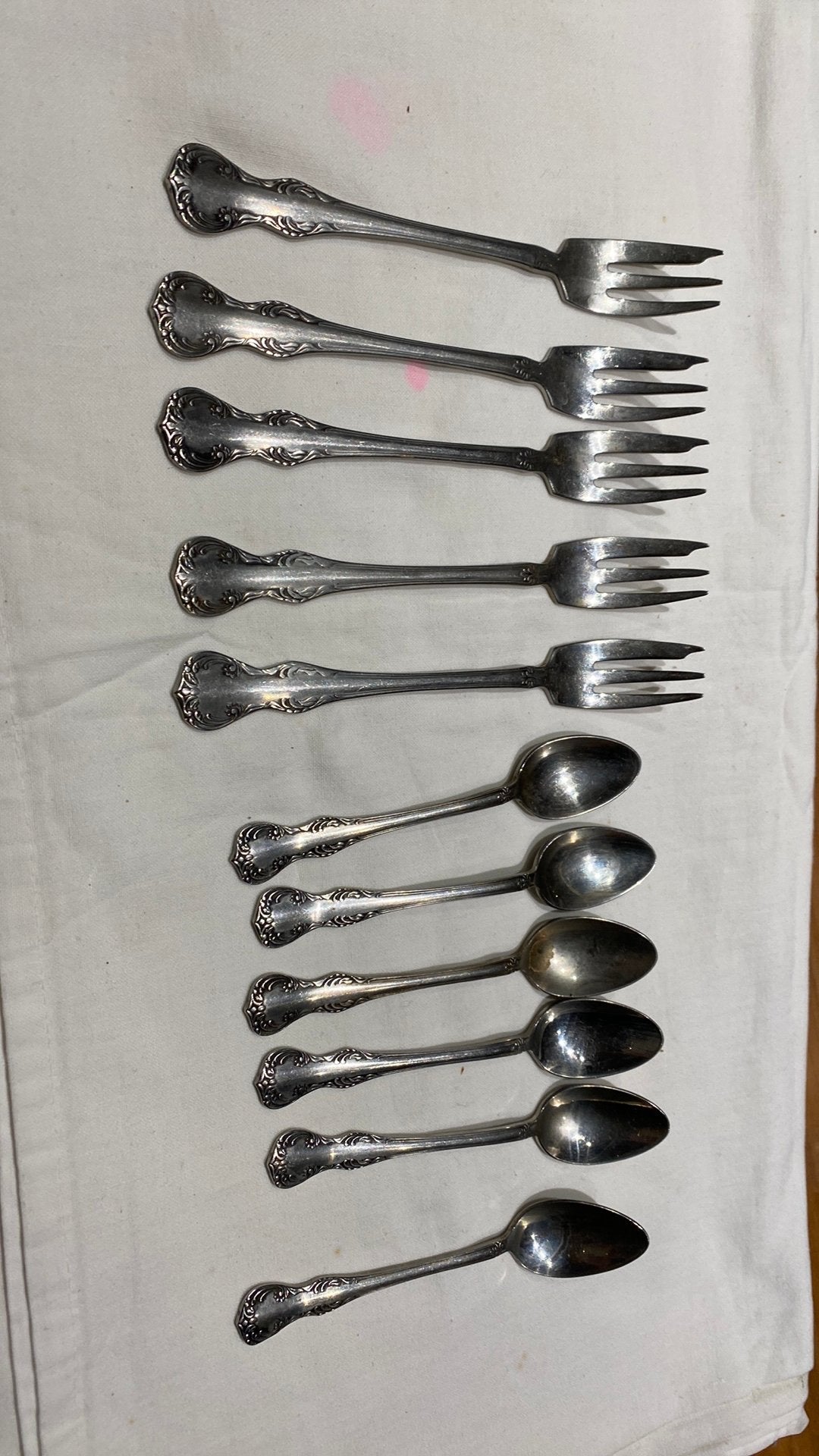 Gereno bestek.  5 vorkjes. 6 thee lepels, Ophalen