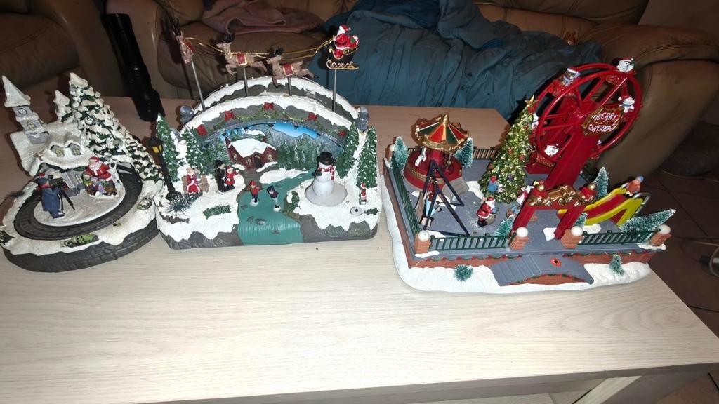 Village de Noël a vendre 10€ l'unité, Enlèvement