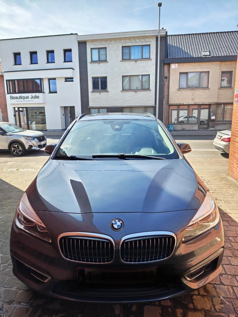 BMW 216d Gran tourder luxury, Autos, Cuir, Argent ou Gris, Achat, Euro 6