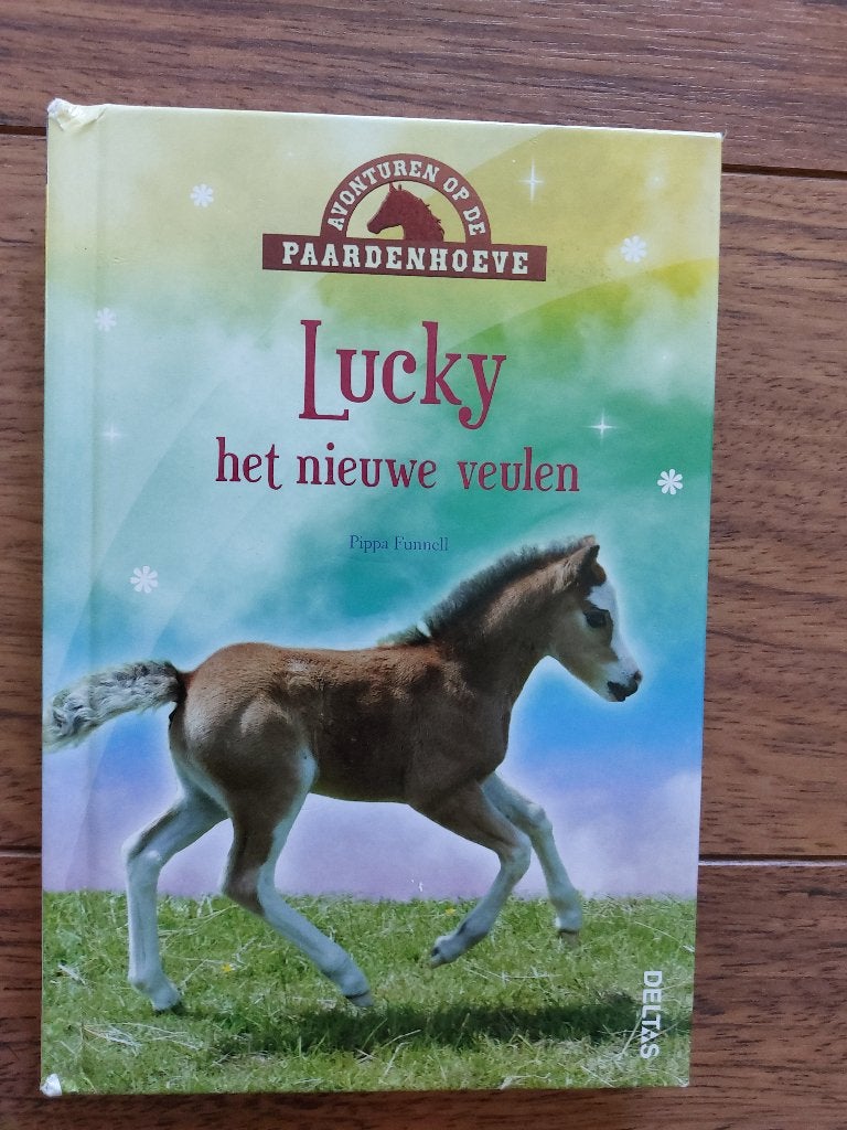Lucky het nieuwe veulen - avonturen op de Paardehoeve, Ophalen, Zo goed als nieuw, Pippa Funnell