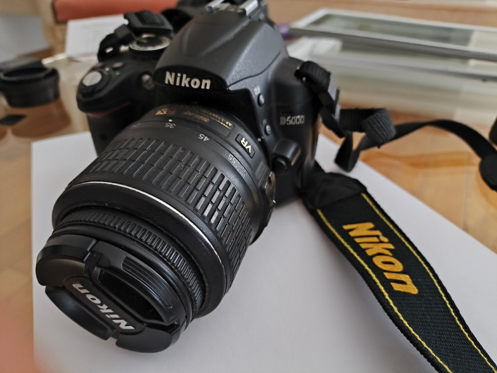 Nikon D5000 Body + Lens Nikon AF-S 18-55mm 3.5-5.6G, Audio, Tv en Foto, Ophalen of Verzenden, Nikon