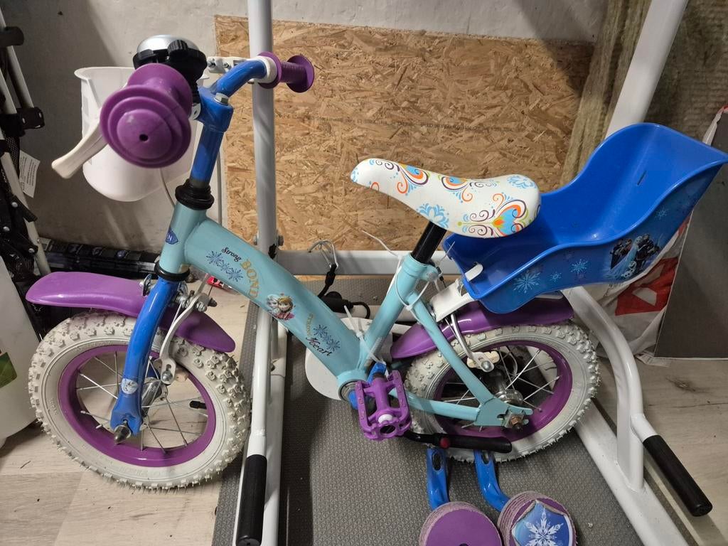Kinderfietsj Frozen, Ophalen