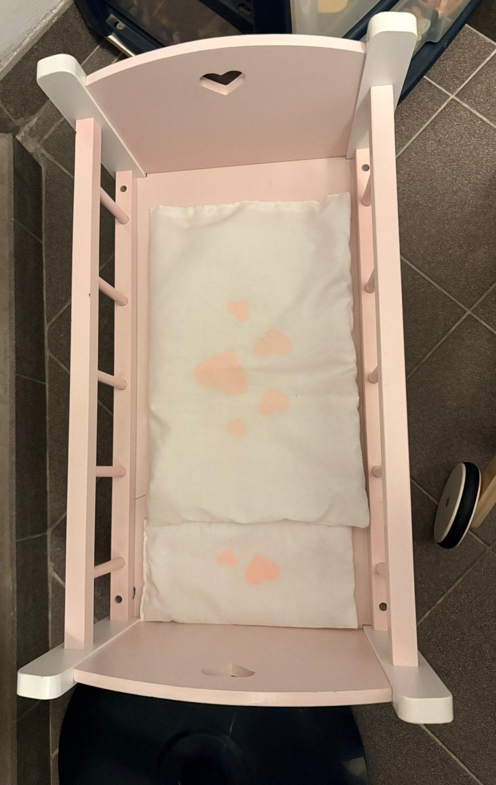 Poppenbedje, Kinderen en Baby's, Ophalen, Zo goed als nieuw