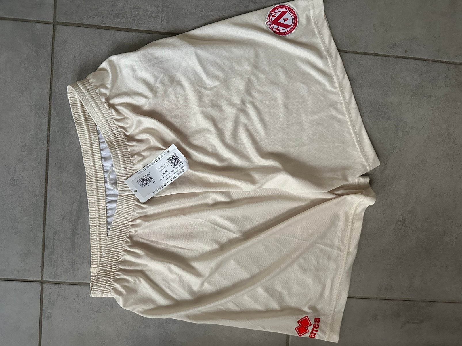 KV Kortrijk short, Verzamelen, Sportartikelen en Voetbal, Ophalen of Verzenden, Nieuw, Shirt