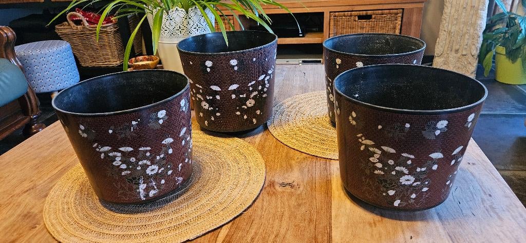 Cache pot châtelain, Enlèvement ou Envoi