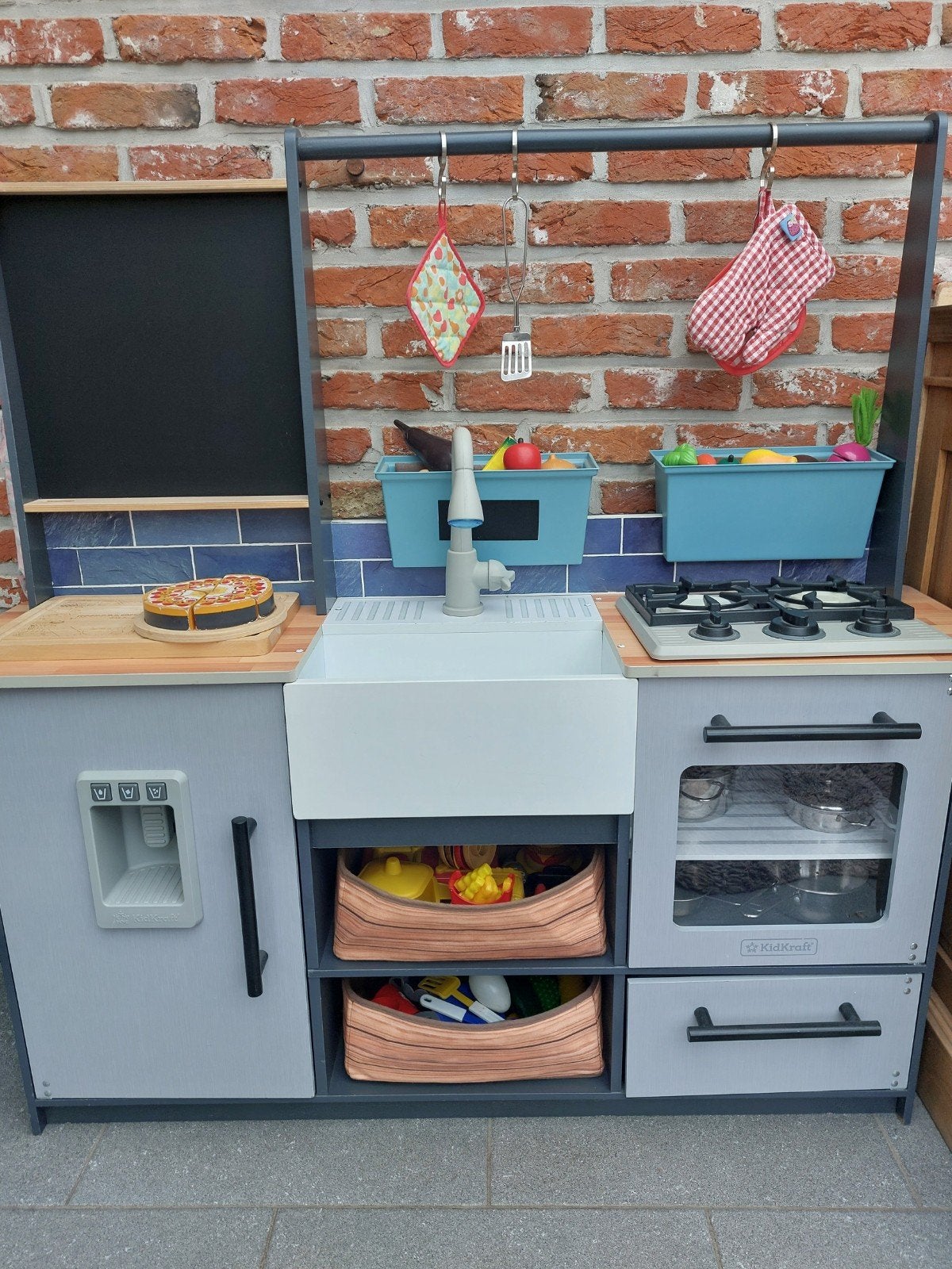 Houten speelgoed  keukentje met toebehoren, Ophalen