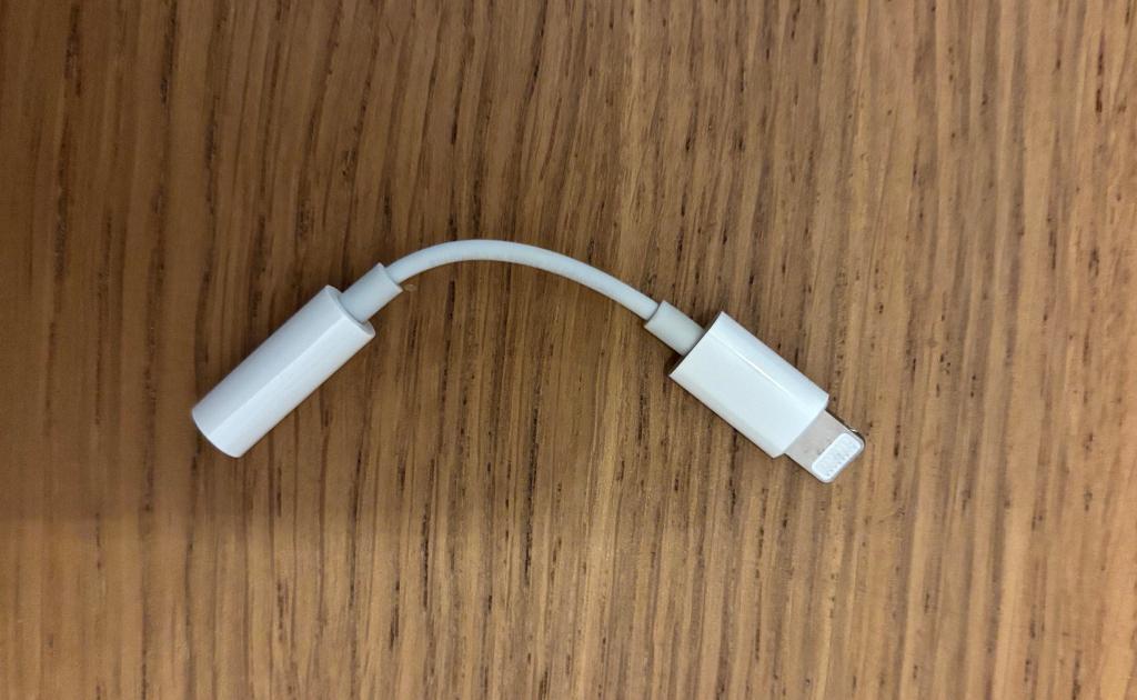 Apple Lightning naar 3.5 mm jack, Audio, Tv en Foto, Audiokabels en Televisiekabels, Ophalen of Verzenden, Gebruikt, Minder dan 2 meter