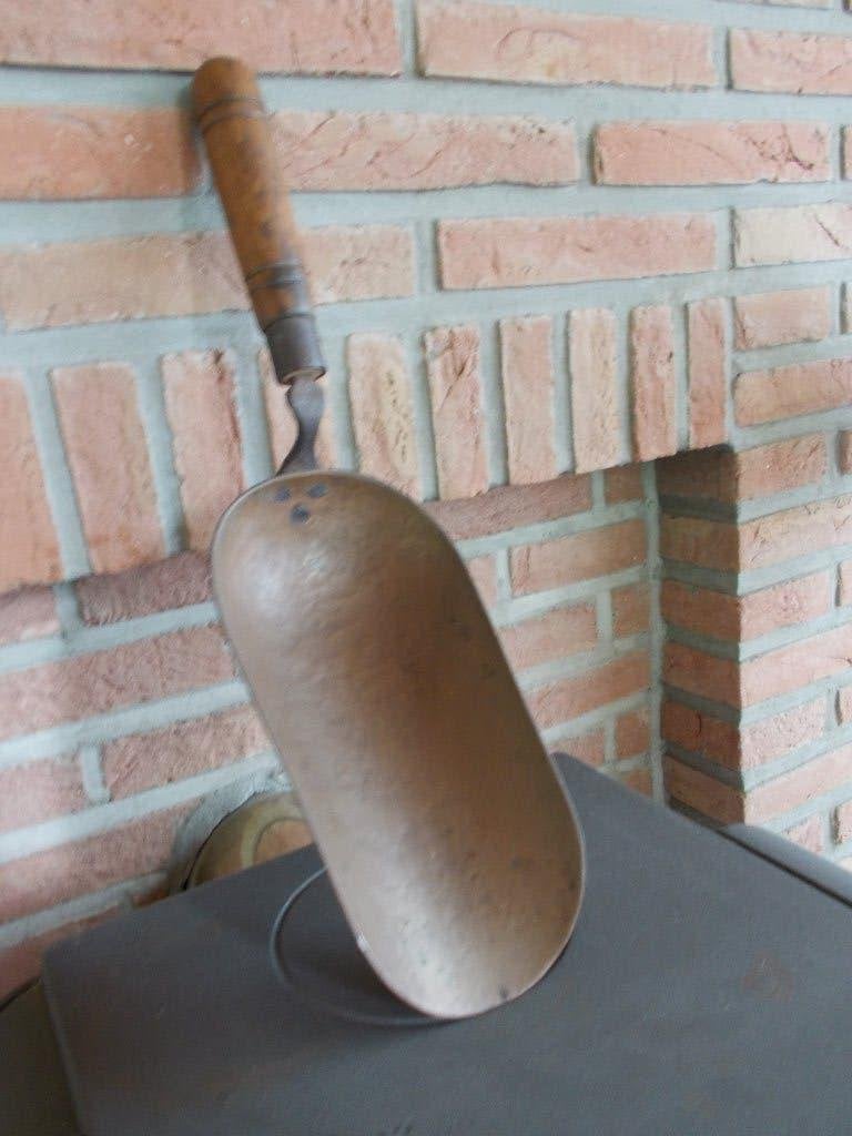 Oude koperen kolenschop, Antiek en Kunst, Ophalen, Koper