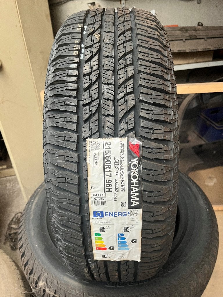 Pneus Yokohama 215/60R17, Neuf, 215 mm, 4 Saisons, Enlèvement ou Envoi