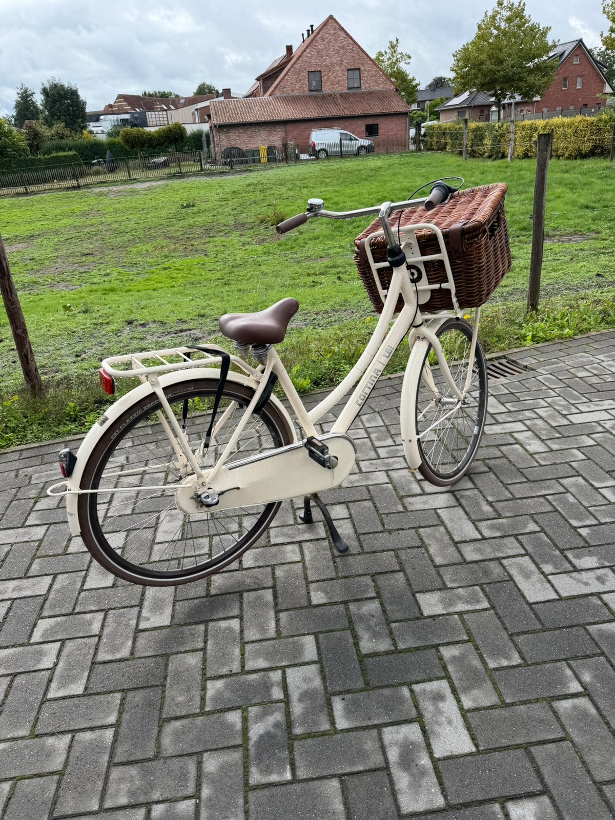 Cortina U4 Transport Damesfiets Inclusief Rieten Mand, Enlèvement, Comme neuf, Frein à main