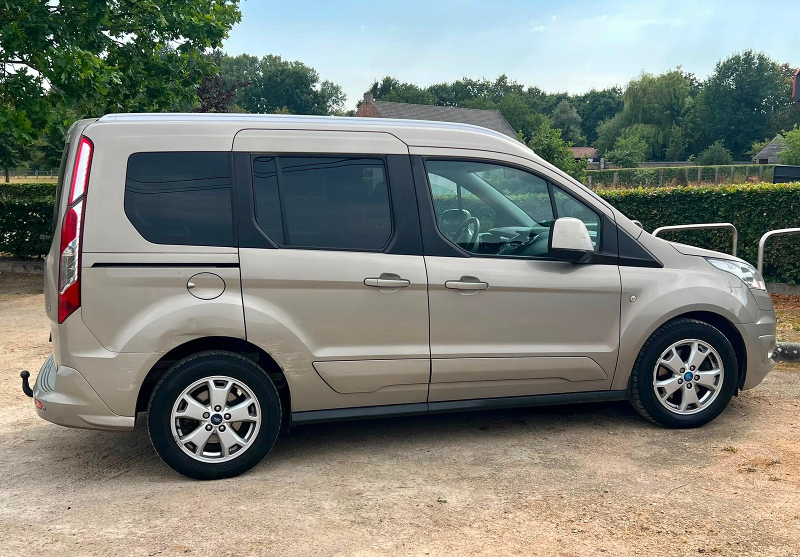 Ford Tourneo Connect Titanium 1ste Eig Reeds Gekeurd, Auto's, Ford, Voorwielaandrijving, Dealer onderhouden, Particulier, 1000 cc