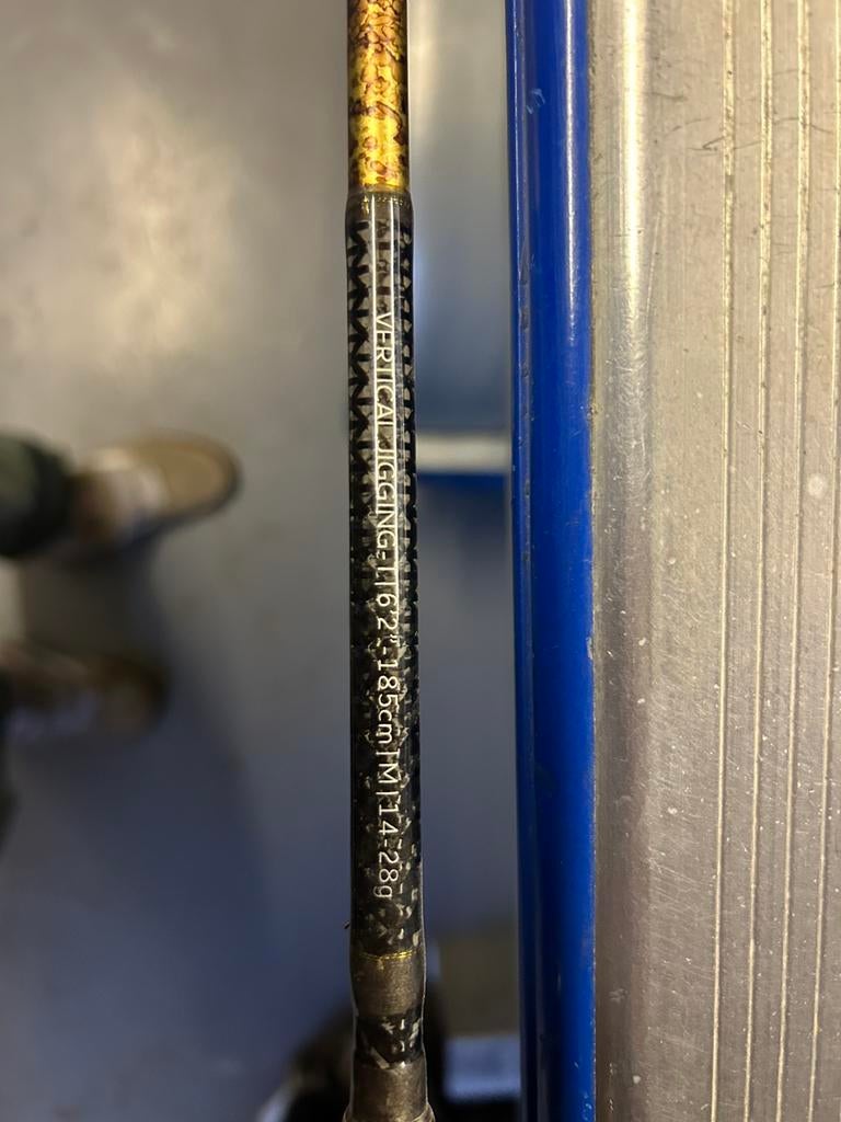 W8 vertical jigging voor reel 185cm 14-28gr, Watersport en Boten, Hengelsport | Roofvissen, Ophalen, Zo goed als nieuw