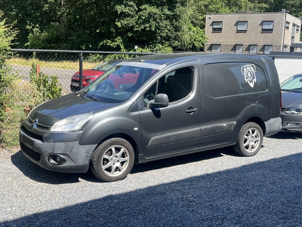 Komt binnen Berlingo 1.6 HDI Maxi Airco groot onderhoud !, Testrit aan huis, Citroën, Bedrijf, 1560 cc
