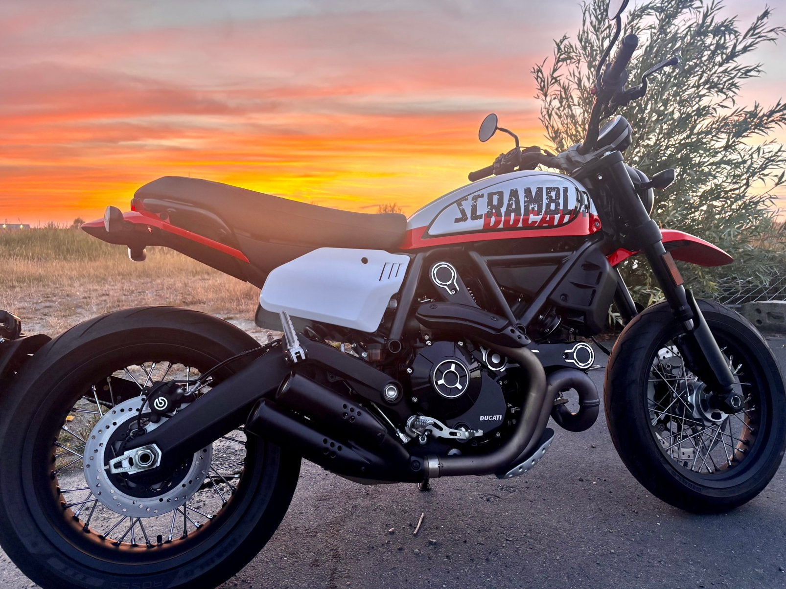 Ducati scrambler urban motard, Motoren, Particulier, ABS