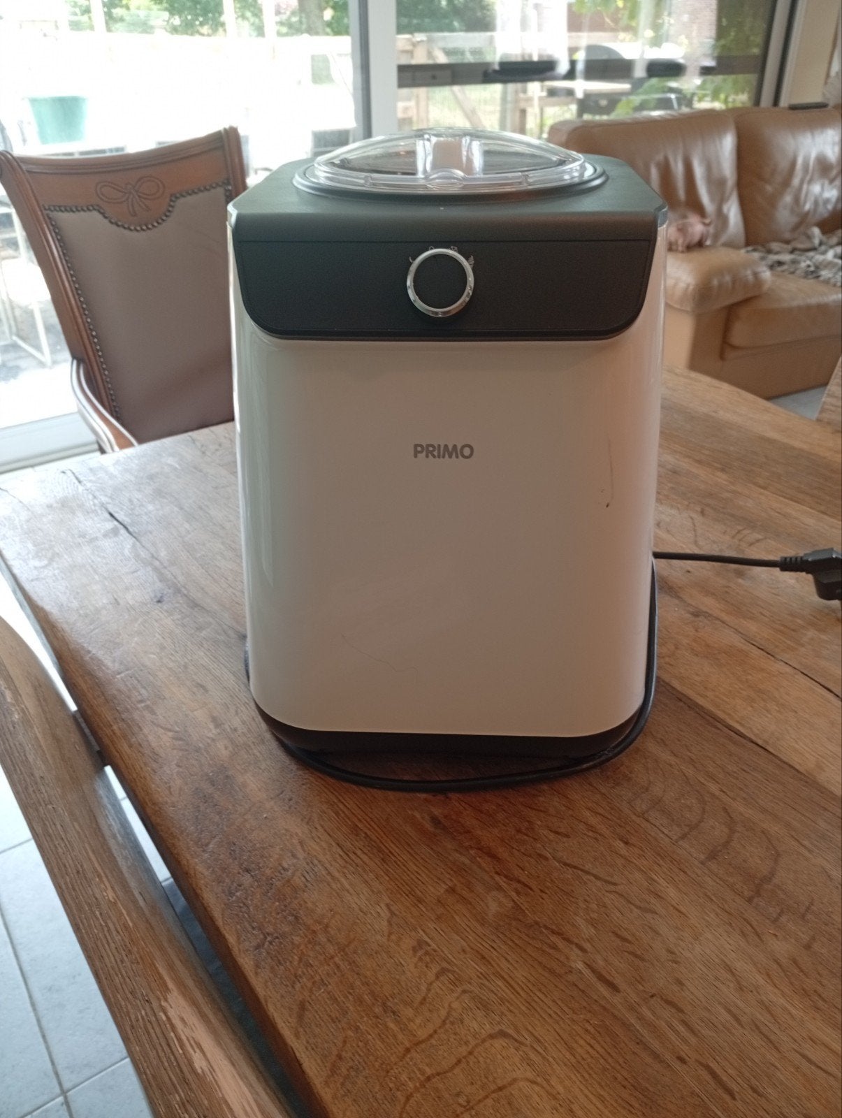 Ijsmachine primo, Ophalen, Zo goed als nieuw, Zelfvriezend