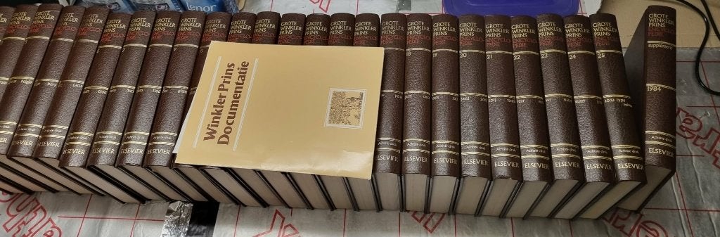 Winkler Prins encyclopedie, 8e druk. 25 + 1 suppl boek 1984, Livres, Encyclopédies, Enlèvement, Neuf, Général, Série complète