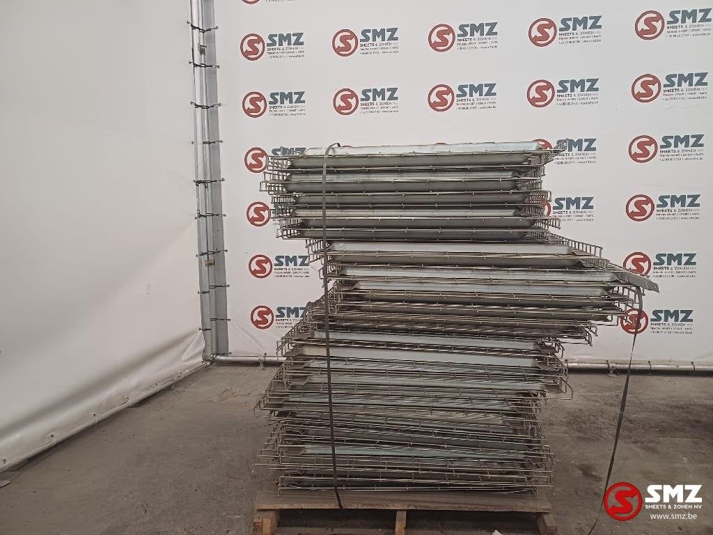 Occ lot de 57 étagères pour racks d'entrepôt 102,5, Autos : Pièces & Accessoires, Utilisé, Autres marques, Autres pièces automobiles