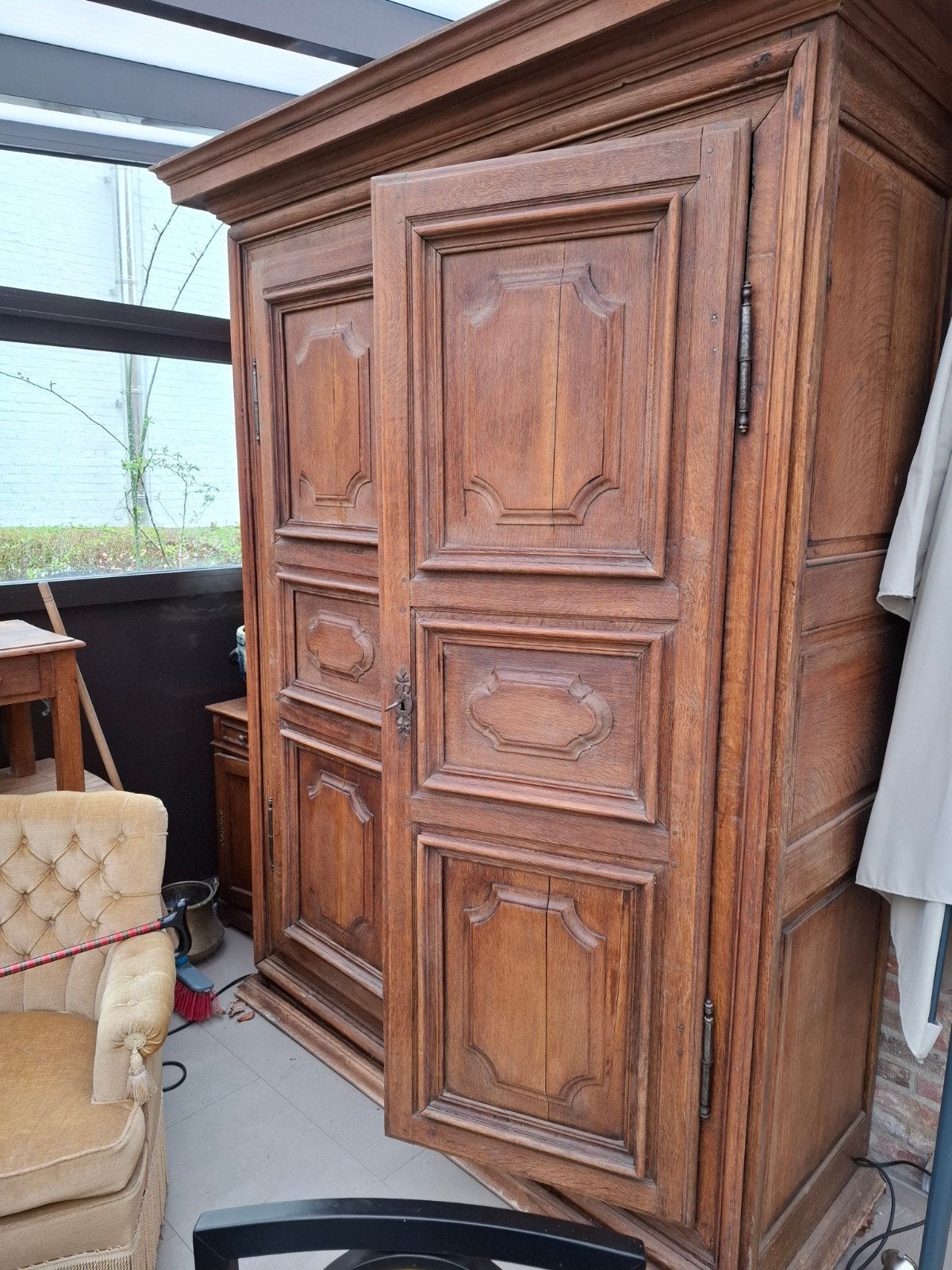 Armoire normande, Enlèvement