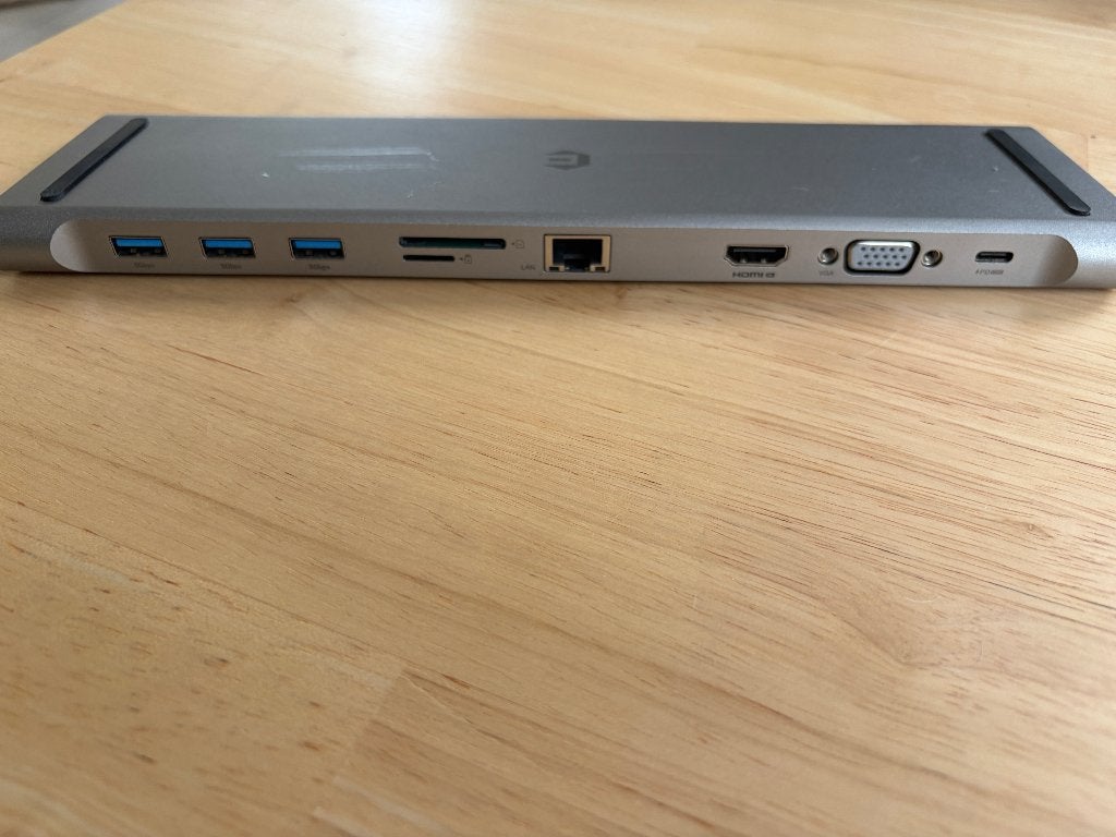 Hub USB C avec RJ45, HDMI, SD Card, VGA, Son 10 in 1, Informatique & Logiciels, Stations d'accueil, Enlèvement ou Envoi, Hub USB