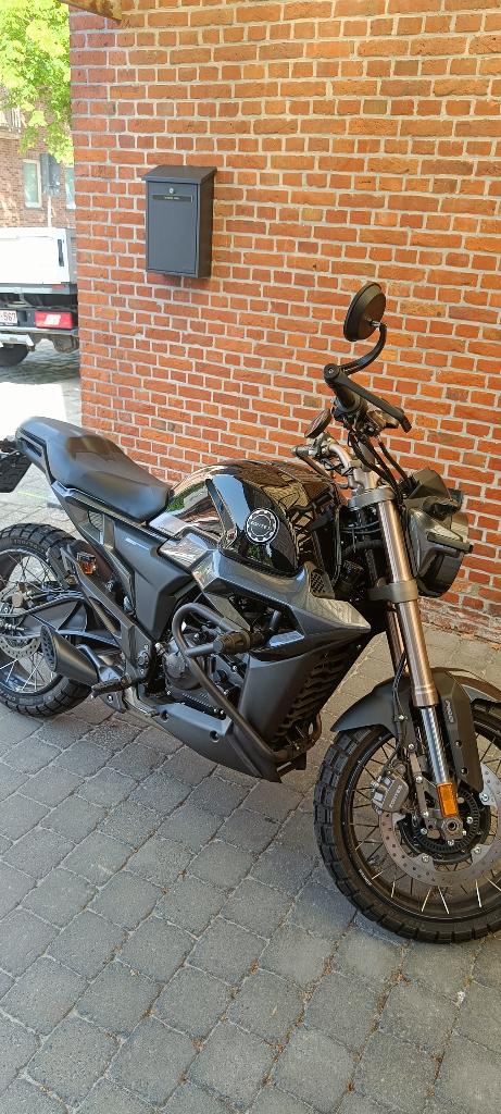 Zontes 125 cc G1 Scrambler, Motos, Occasion, Zontes, Particulier, Éclairage LED